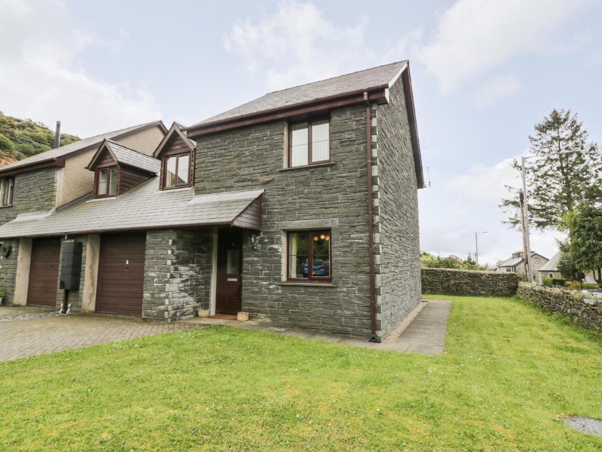 6 Stad Yr Ysgol Blaenau Ffestiniog Kültér fotó